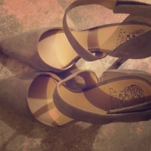 Brand New Women’s Vince Camuto Carlotte pumps